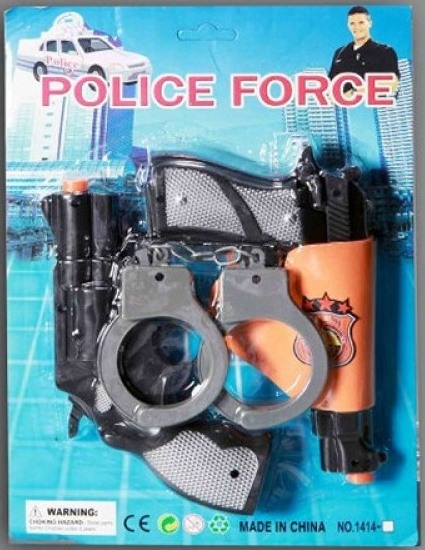 Police Force, Pistooli, Recolveri ja Käsiraudat, 12x18 ja 12x19 Police Force, Pistooli, Recolveri ja Käsiraudat, 12x18 ja 12x19